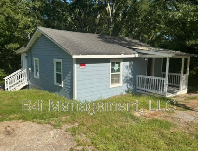 Building Photo - 217 Banks St