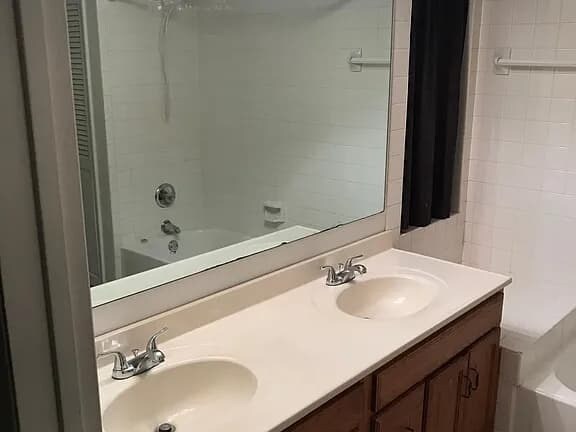 Building Photo - 197 Sugarwood Ln