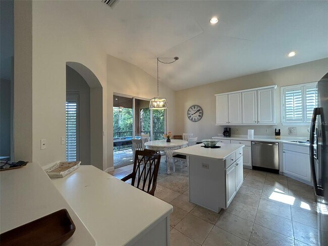 Building Photo - 5583 46th Ct W