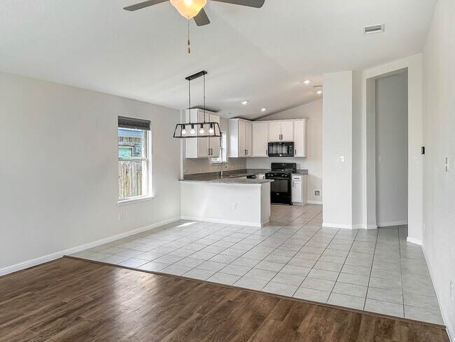 Building Photo - 14105 Fallsprings Way