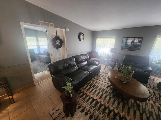 Building Photo - 24921 Pine Hill