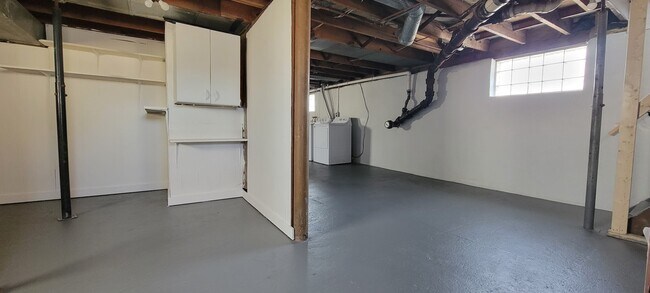 Building Photo - 23925 Talbot St