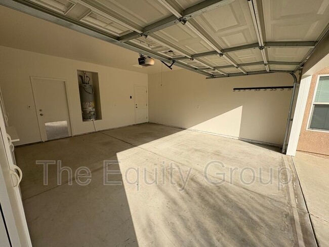 Building Photo - 1155 Meadow Ave