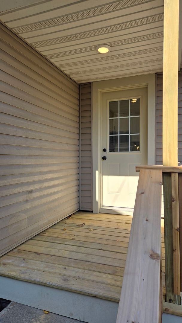 Building Photo - Fully Remodeled Historic Garfield Park Cha...