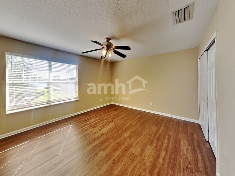 Building Photo - 12467 Accipiter Dr