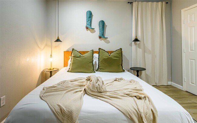 Building Photo - 3818 Blodgett St