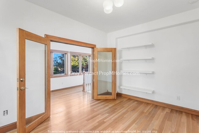 Building Photo - Spacious Large Sanctuary in SE Portland’s ...