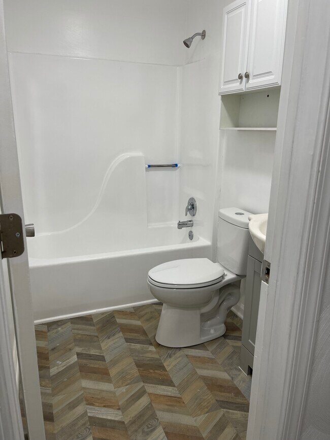 Building Photo - 7440 Fenner St