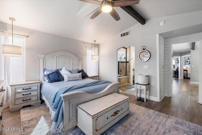 Building Photo - 4304 E Milton Dr