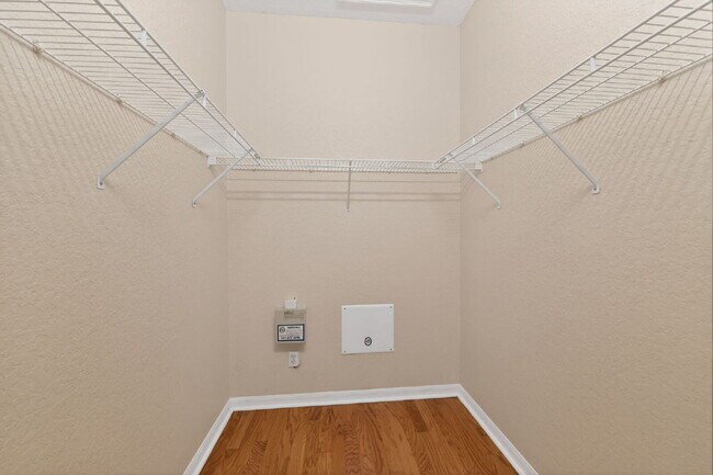 Building Photo - 118 Padova Way