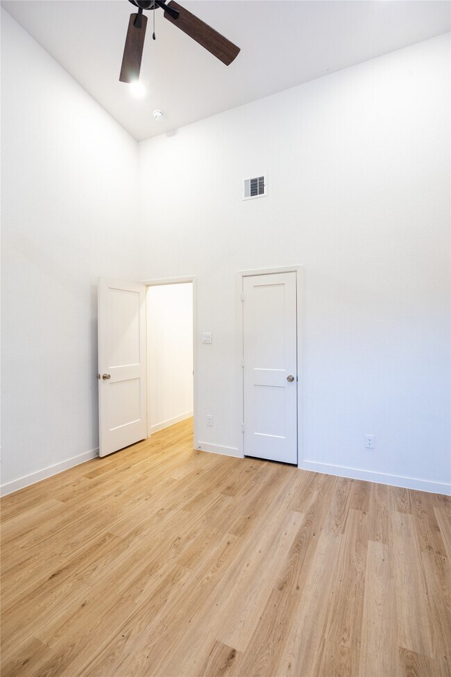 Building Photo - 2517 Appian Wy