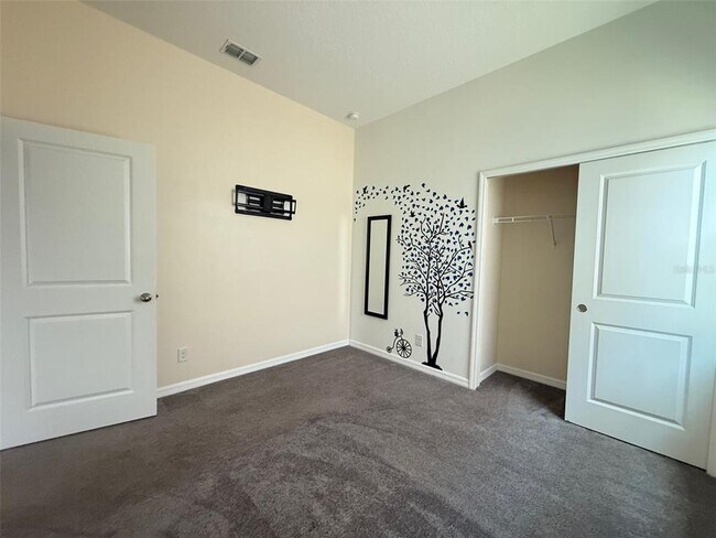 Building Photo - 2074 Brillante Dr