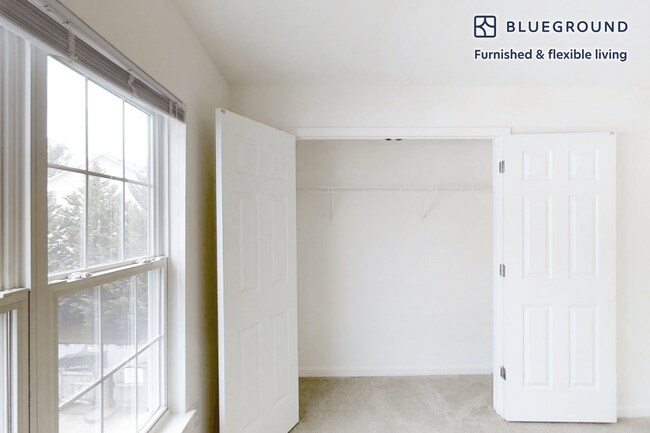 Building Photo - 8185 Scenic Meadow Dr