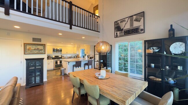 Building Photo - 20641 Medley Ln