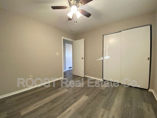 Building Photo - 3323 Upper Valley Pike