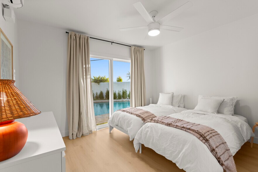 Building Photo - 12801 Waddell St