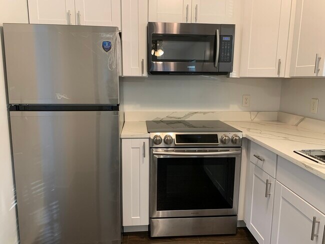 Building Photo - CHARMING KEY WEST HOME