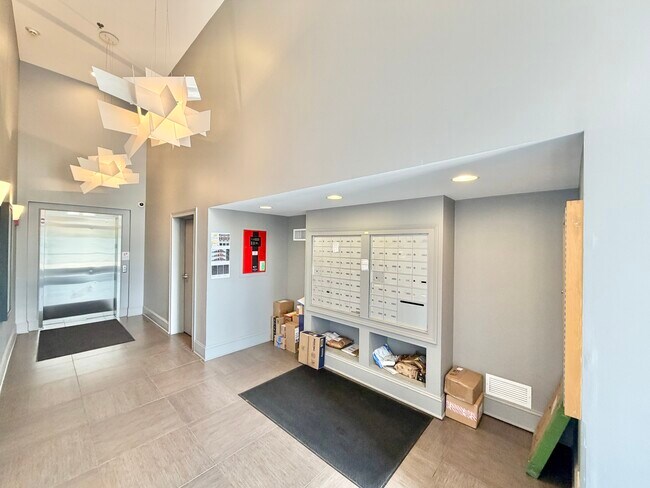 Building Photo - 3300 W Irving Park Rd