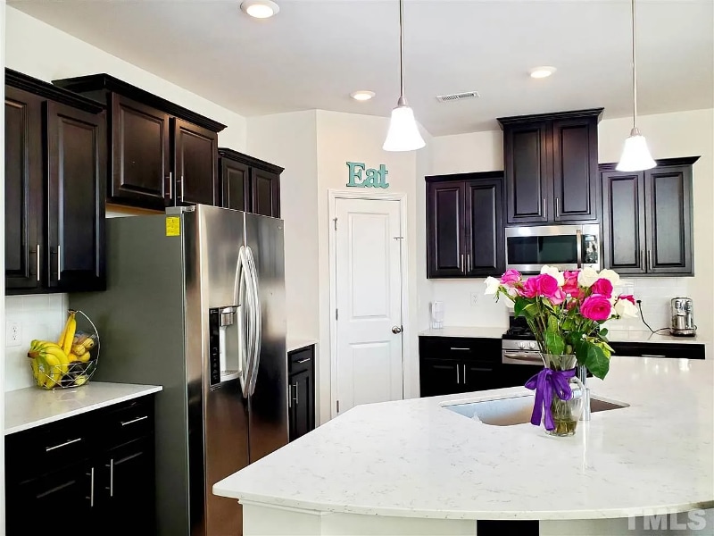 Building Photo - 6042 Beale Loop