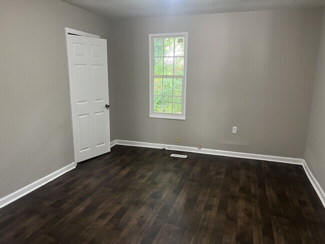 Building Photo - 1409 Bradt St