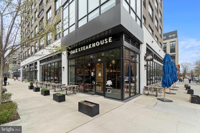 Building Photo - 925 N Fairfax St