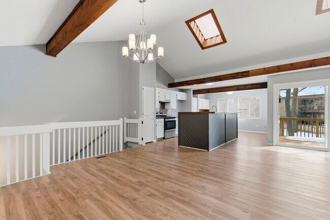 Building Photo - 3460 E Catalpa St