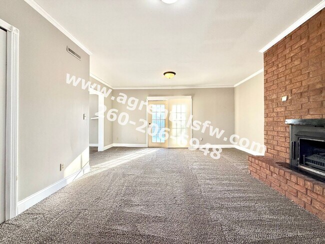 Building Photo - 802 Goshen Ave