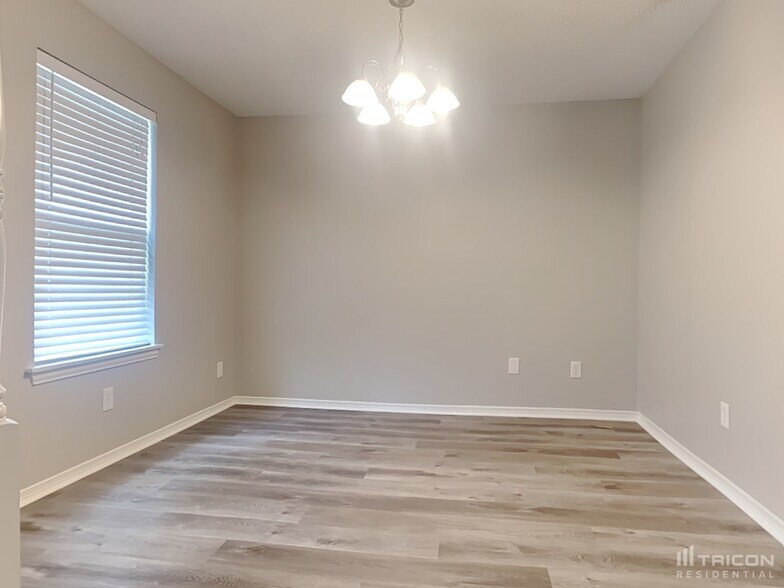 Building Photo - 4108 Coronet Ln