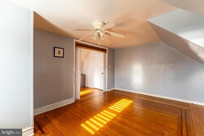 Building Photo - 2216 Georges Ln