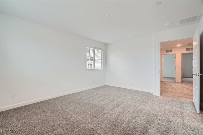 Building Photo - 911 Watford Pl