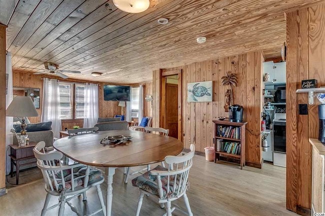 Building Photo - 502 16th Ave S