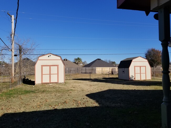 Building Photo - South Bossier City's Southern Gardens near...