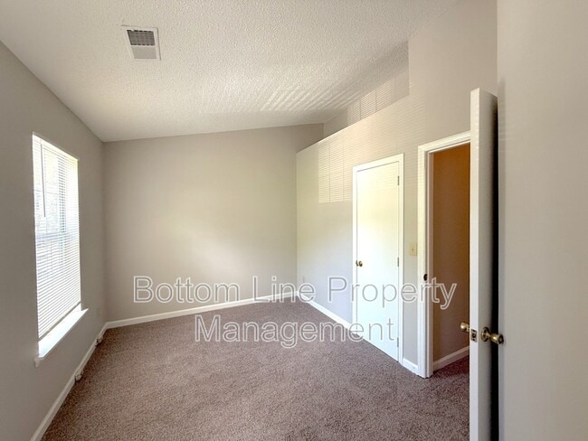 Building Photo - 6327 Windsor Gate Ln
