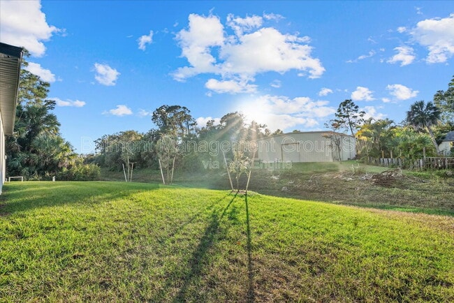 Building Photo - 5277 Vantage St