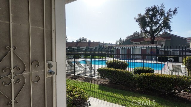Building Photo - 700 Golden Springs Dr