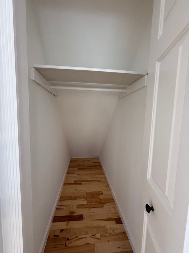 Building Photo - 271 Edgeware Ct