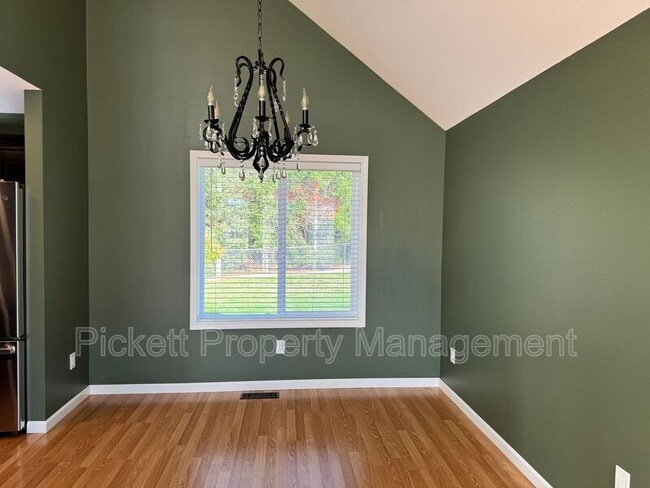 Building Photo - 4249 SE Fairway Cir