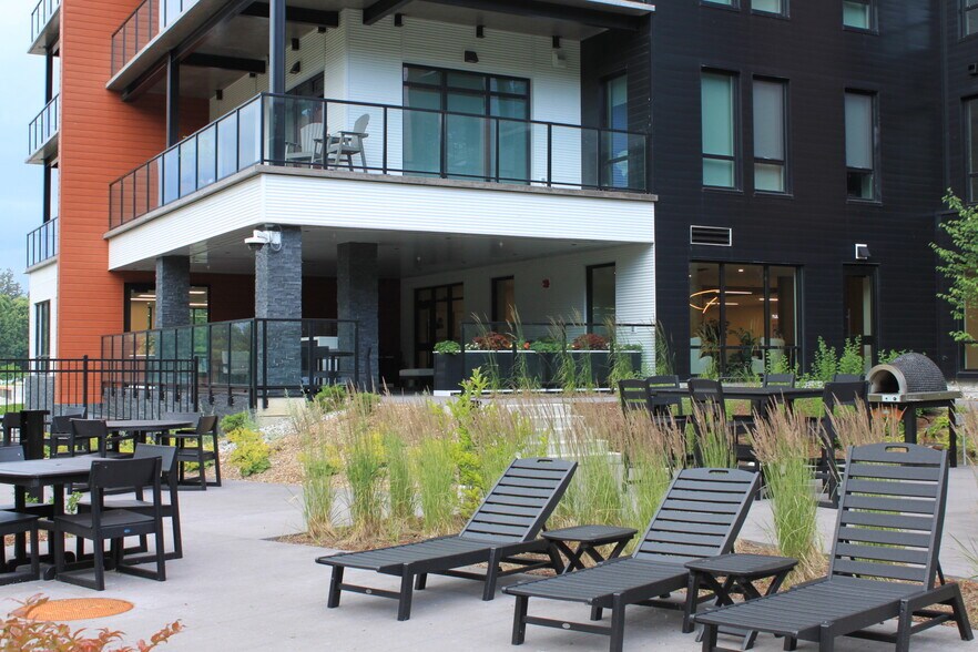 Gather with friends and family this summer! - 125 Cambrian Way