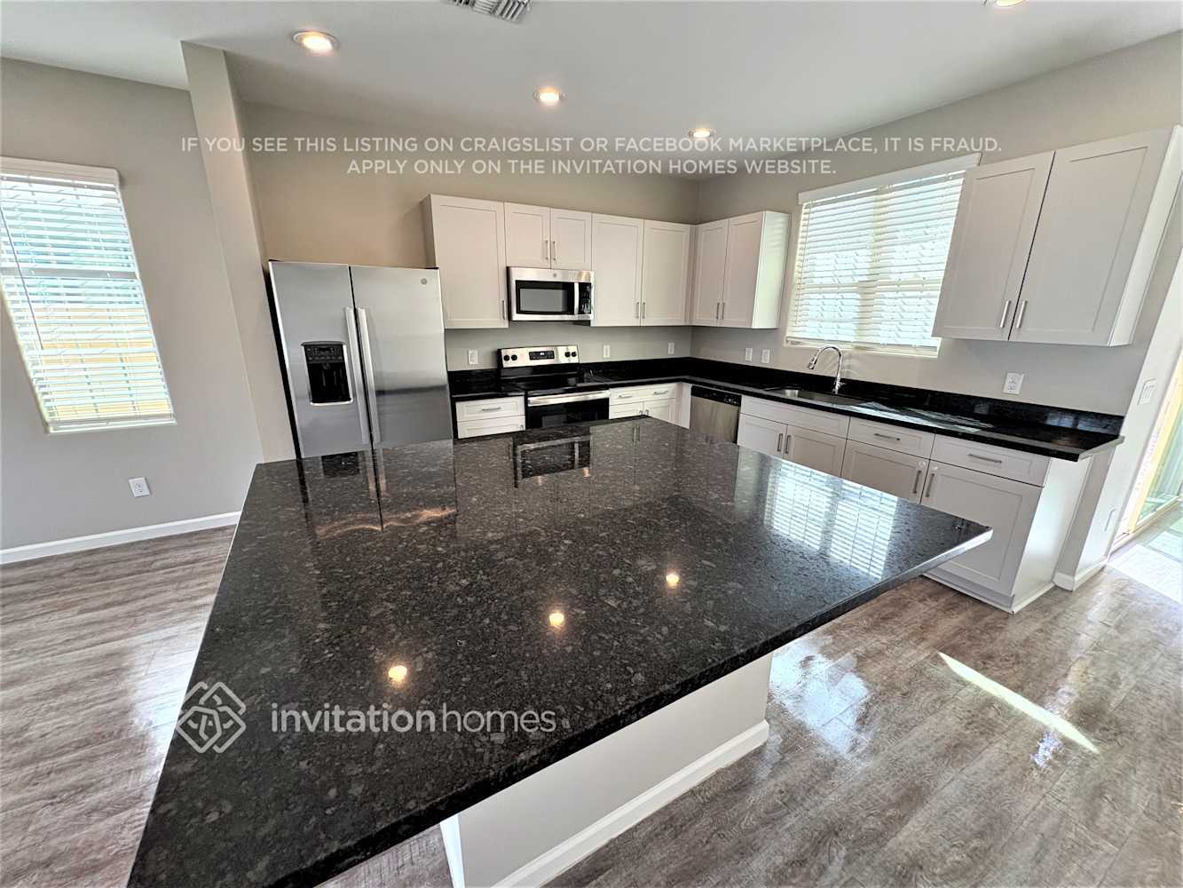 Building Photo - 5050 N 189th Dr