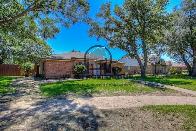 Building Photo - 1642 Belltower Dr