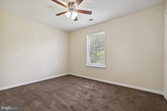Building Photo - 6178 Oaklawn Ln