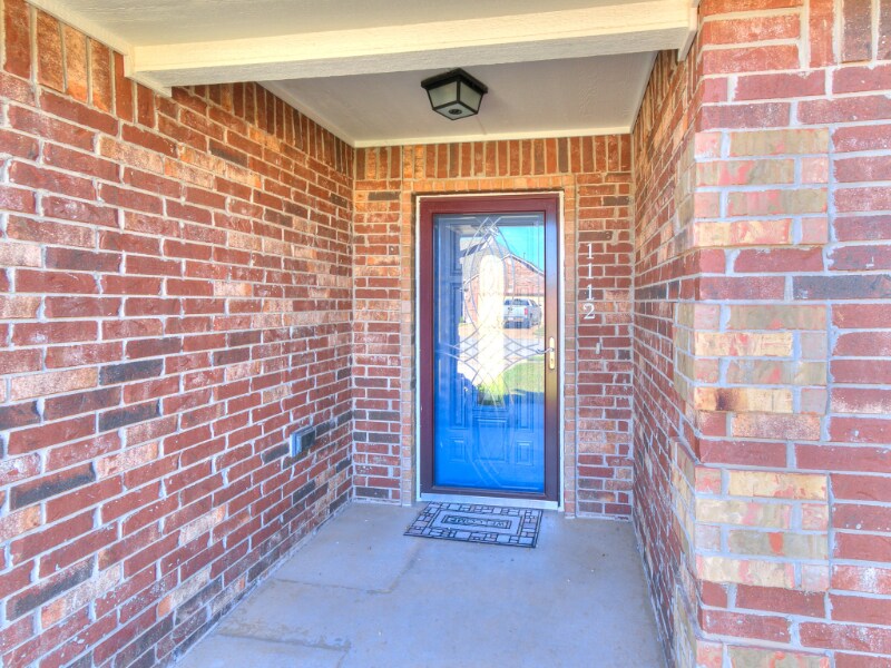 Building Photo - 1112 Bryan Dr