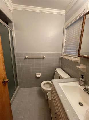 Building Photo - 5238 Beechnut St