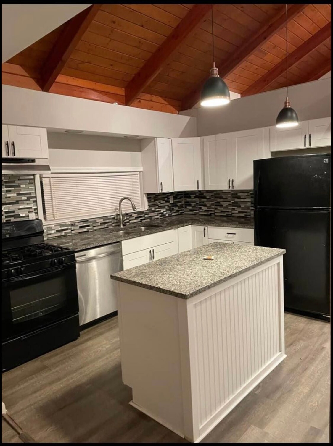 Kitchen - 114 E 13th St