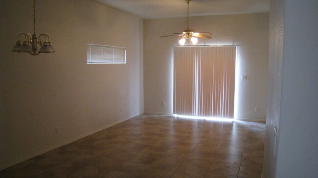 Building Photo - 2BR/1BA/2GA, 1200 sq.ft. rental in Sierra Vista, AZ