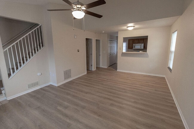 Building Photo - 1325 Godas Cir