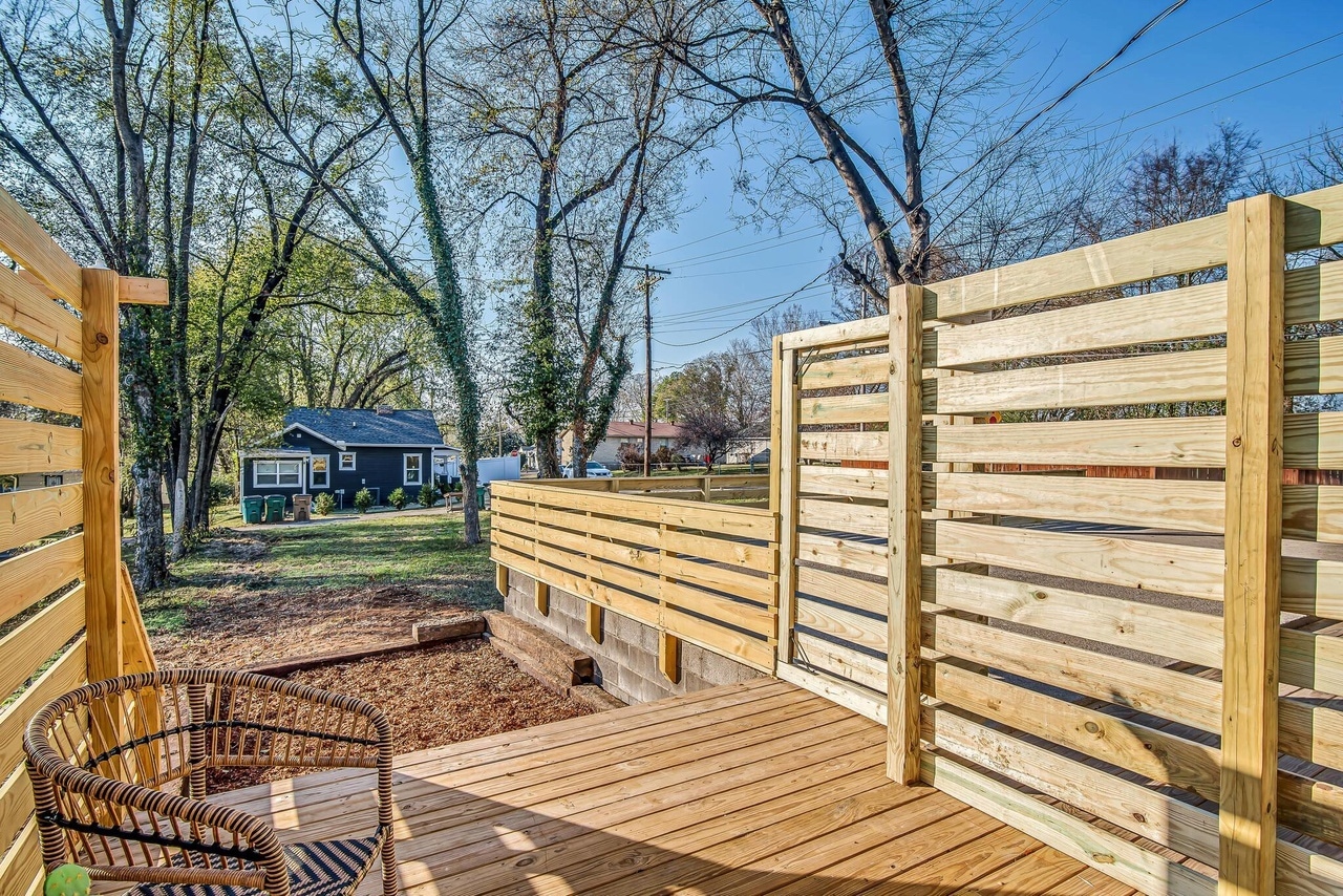 Building Photo - 426 Hart Ave