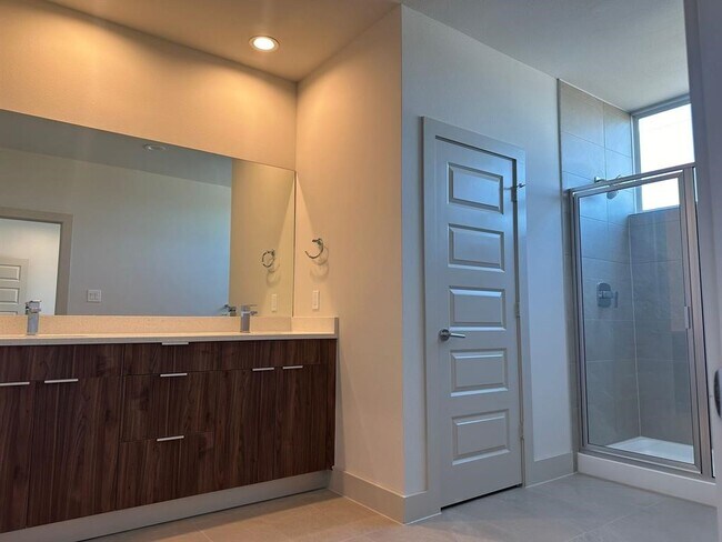 Building Photo - 6804 Troya Ln