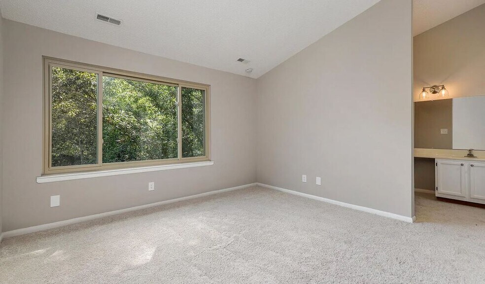 Building Photo - 3085 Bridgeton Ct