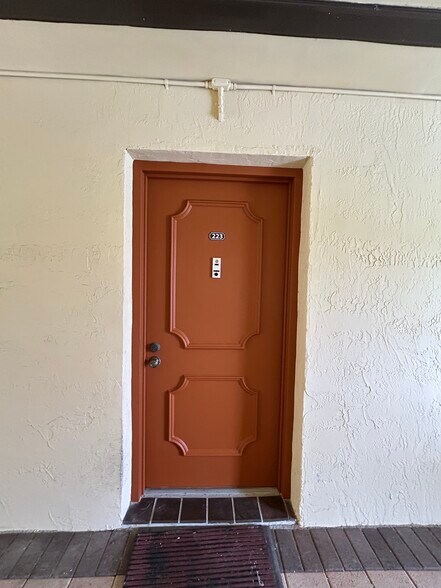 Building Photo - 7975 SW 86th St